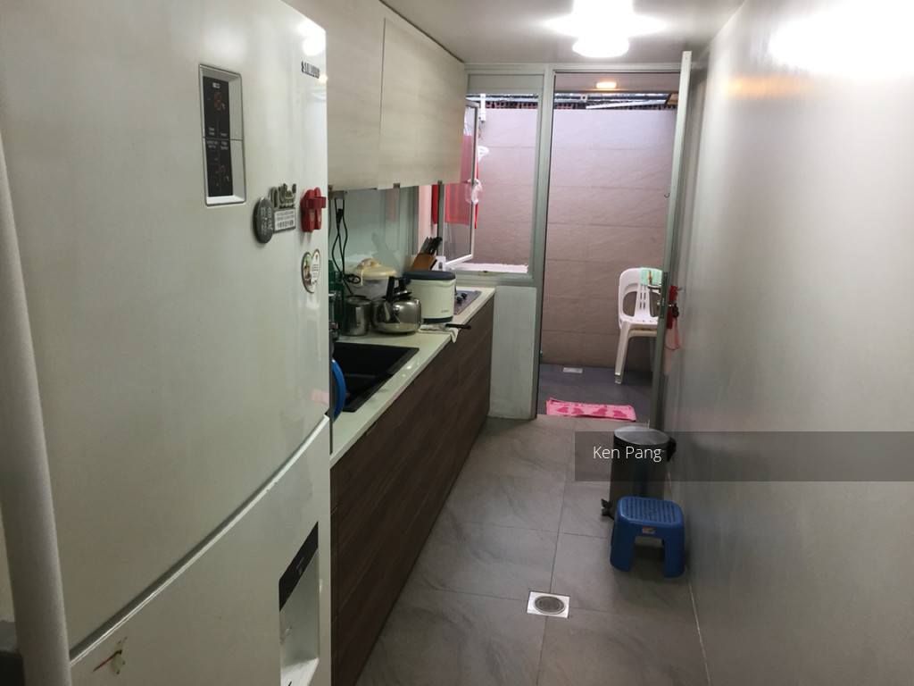 Blk 56 Stirling Road (Queenstown), HDB 3 Rooms #116872302